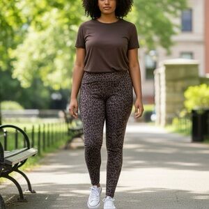 HUE Brown Velvet Leopard Print Tapered Legging Jeans Size Large